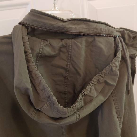 Field Jacket - Picture 3 of 6
